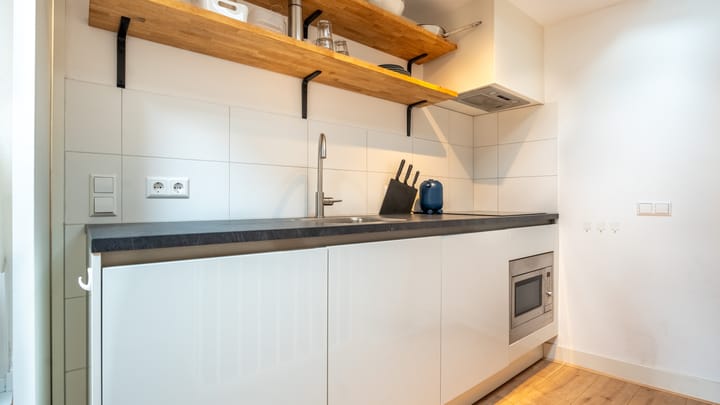 Photo 14 of Haarlemmerstraat 196-C