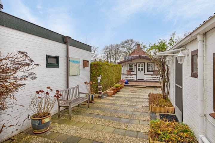 Photo 25 of Marcus Buschstraat 83