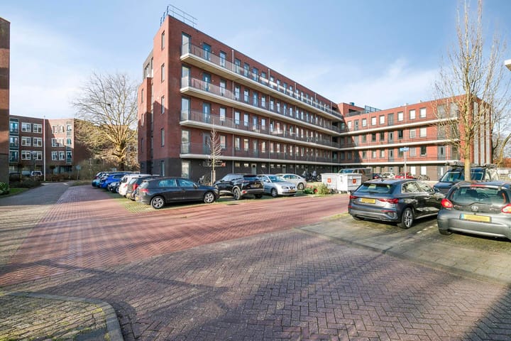 Foto 25 van Bernhardlaan 67