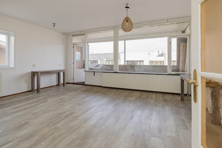 Foto 2 van Jan van Henegouwenweg 52