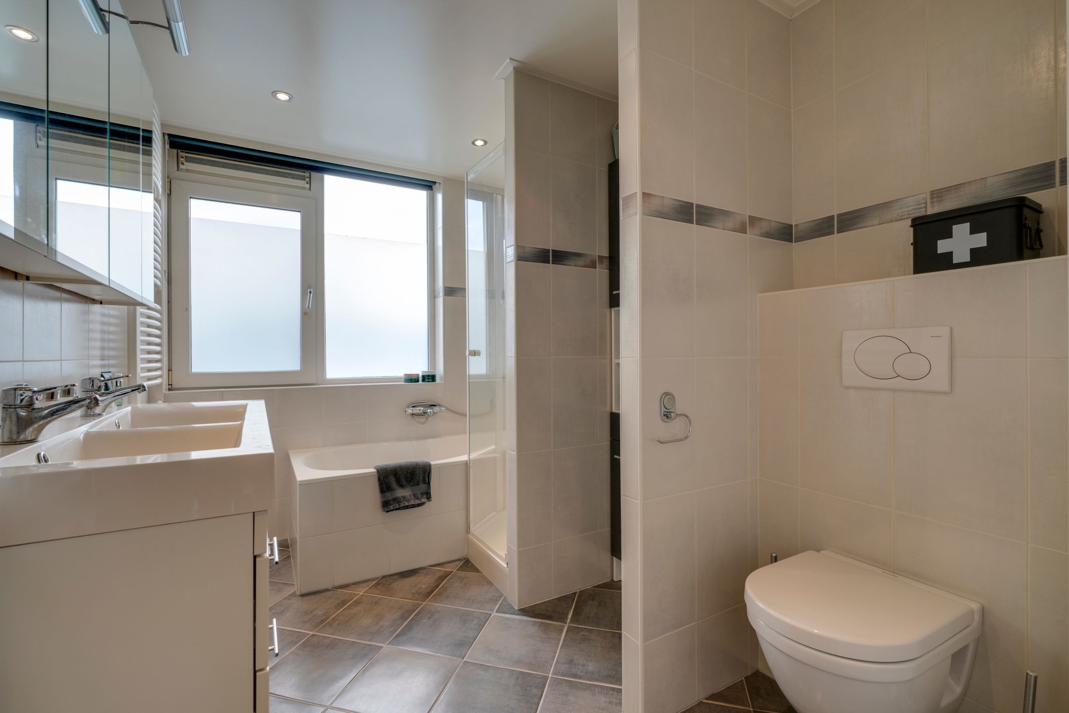 Photo 39 of Emmalaan 10