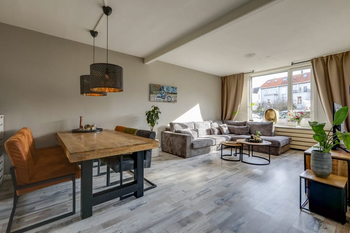 Foto 2 van Julianaplein 15