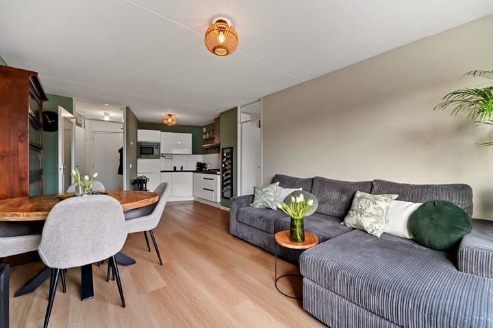 Foto 8 van Valkenbosplein 18-B