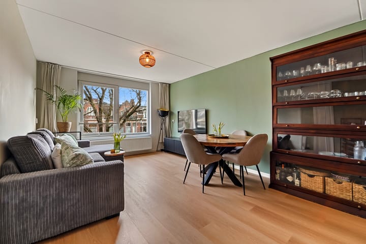 Foto 10 van Valkenbosplein 18-B