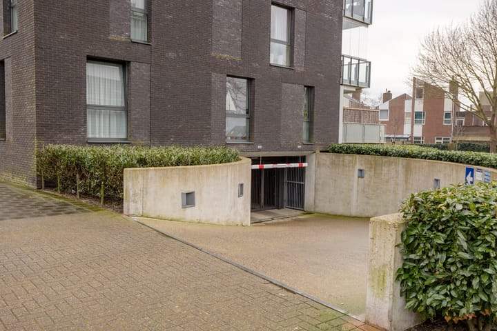 Photo 36 of Augustalaan 176