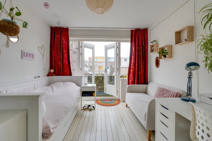 Photo 24 of Julianaweg 181