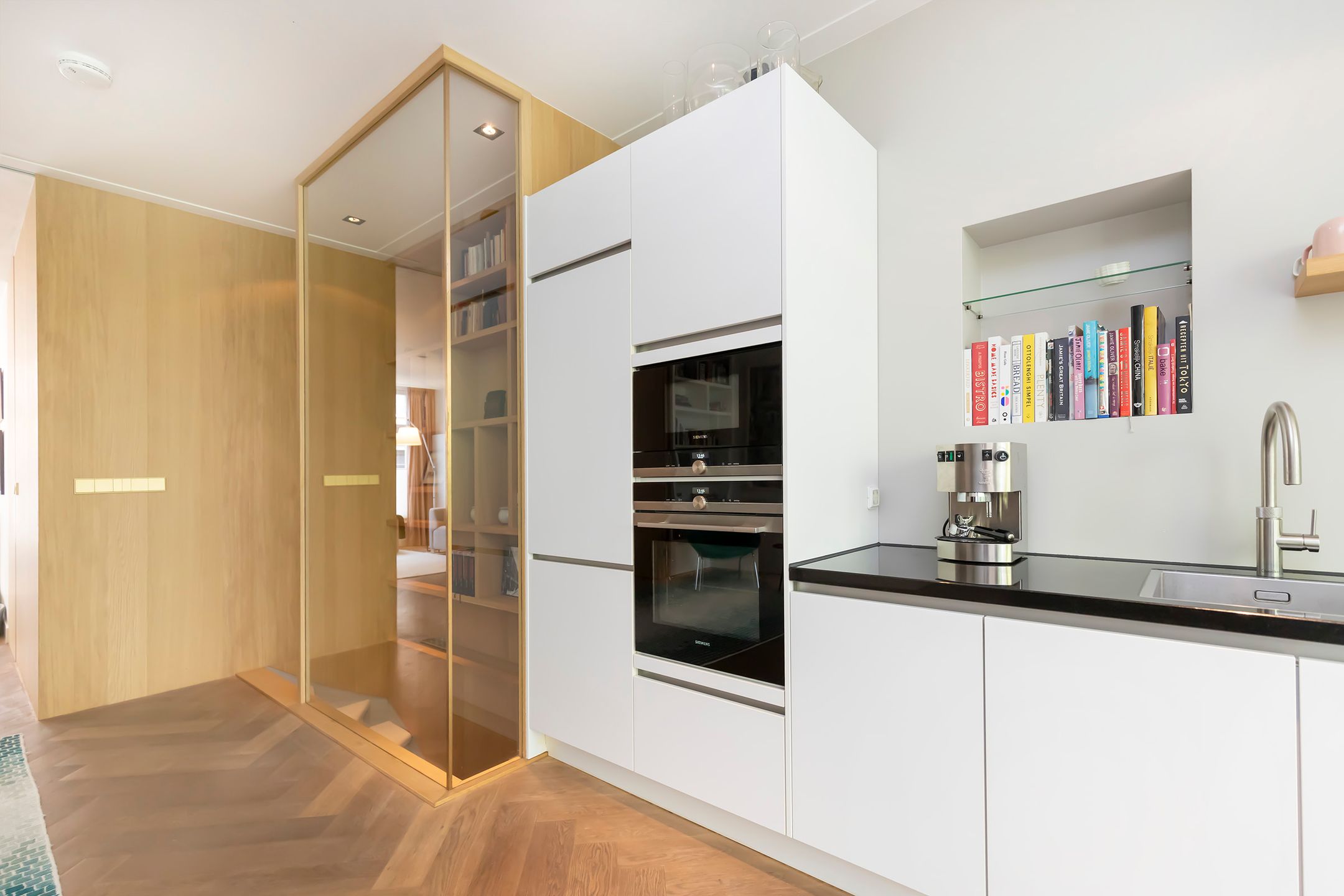 Foto 18 van Van Oldenbarneveldtstraat 55-H