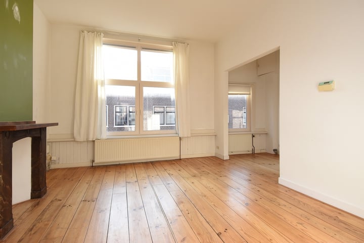 Photo 4 of Hazelaarstraat 111