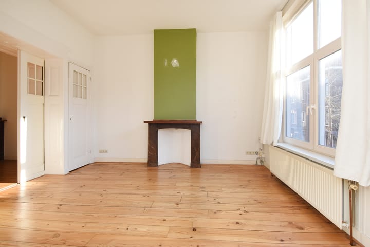 Photo 7 of Hazelaarstraat 111