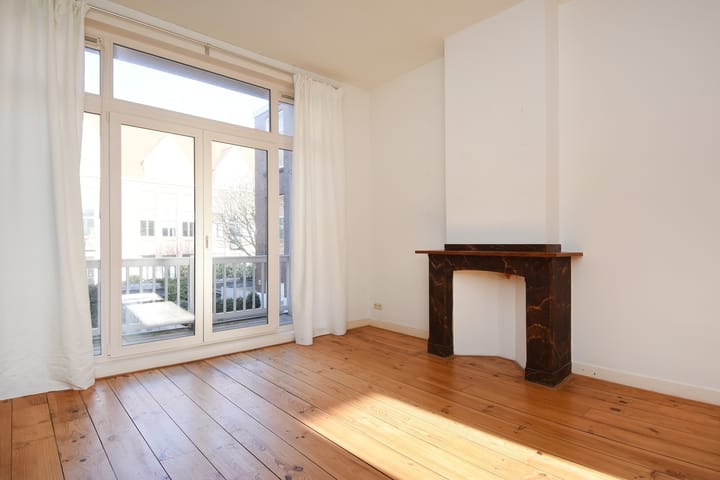 Photo 9 of Hazelaarstraat 111