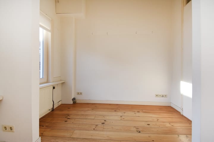 Photo 6 of Hazelaarstraat 111