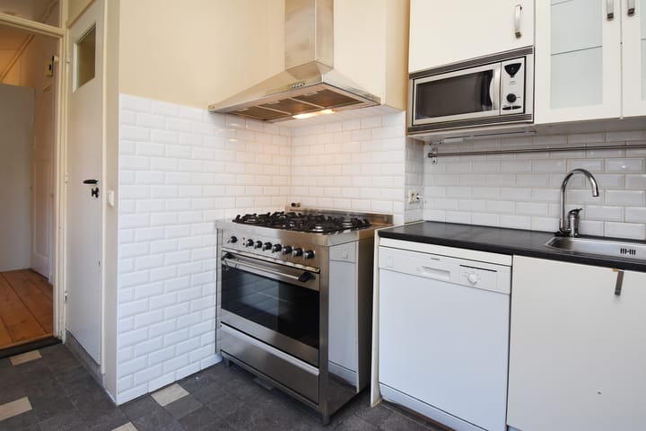 Photo 14 of Hazelaarstraat 111