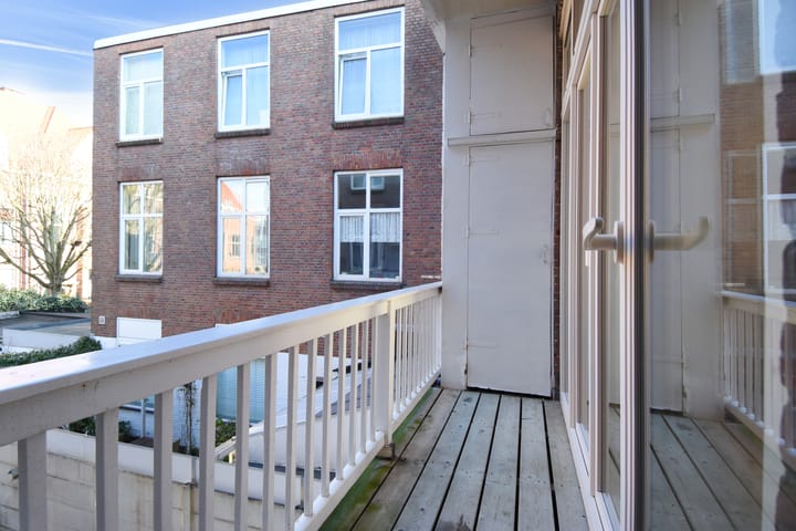 Photo 15 of Hazelaarstraat 111