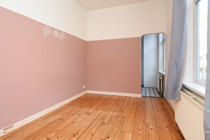 Photo 16 of Hazelaarstraat 111