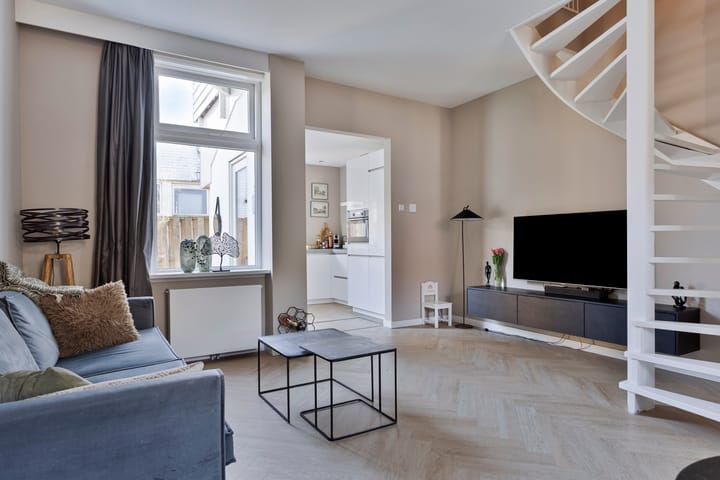 Foto 9 van Hoge Larenseweg 50