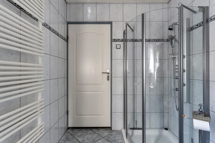 Foto 16 van Callistusstraat 79