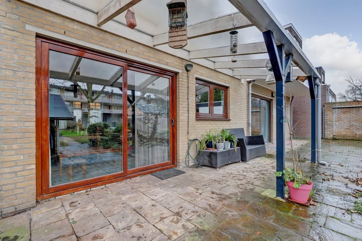 Foto 30 van Biezenstraat 144