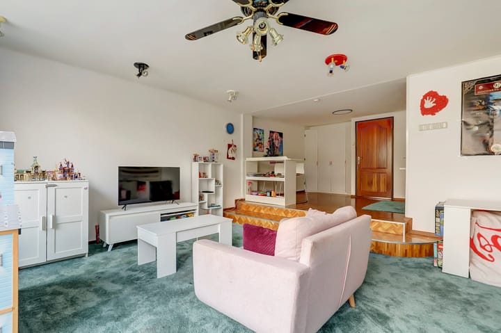 Foto 23 van Biezenstraat 146