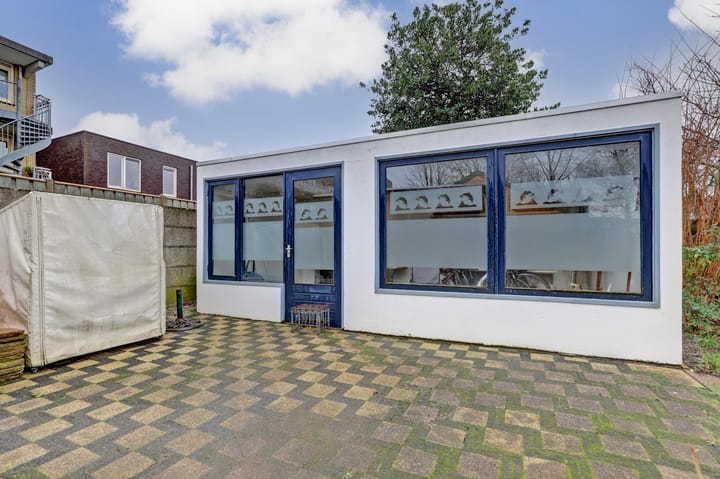 Foto 35 van Biezenstraat 144