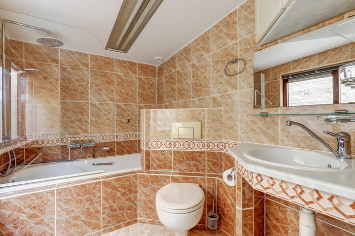 Foto 37 van Biezenstraat 146