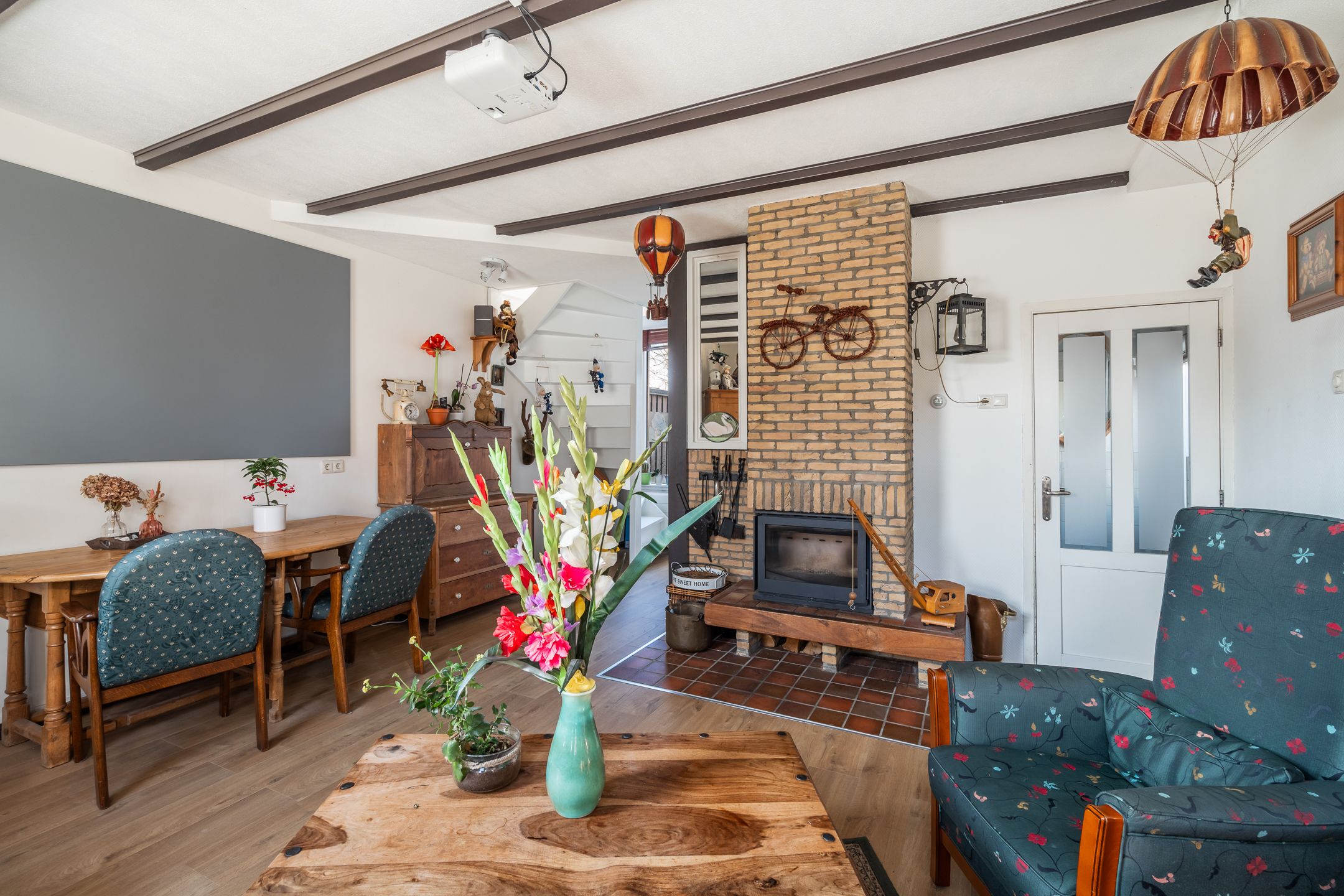 Foto 15 van Burgemeester van Esstraat 61