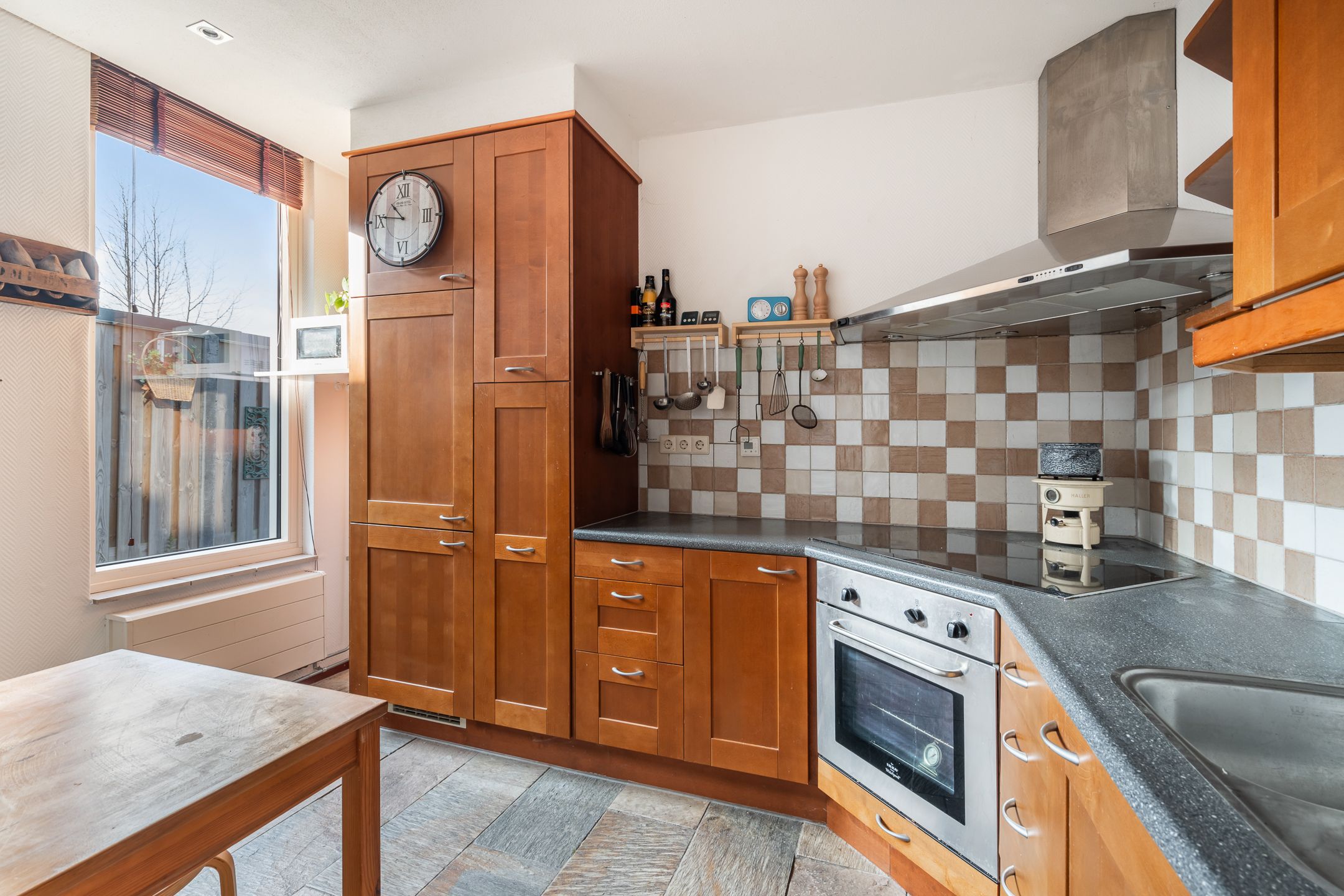 Foto 21 van Burgemeester van Esstraat 61