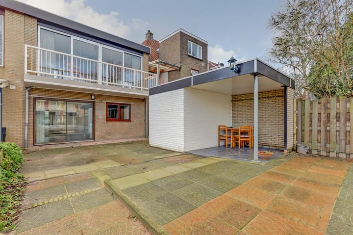 Foto 45 van Biezenstraat 146