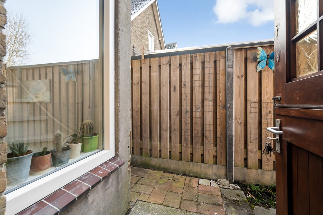 Foto 32 van Burgemeester van Esstraat 61