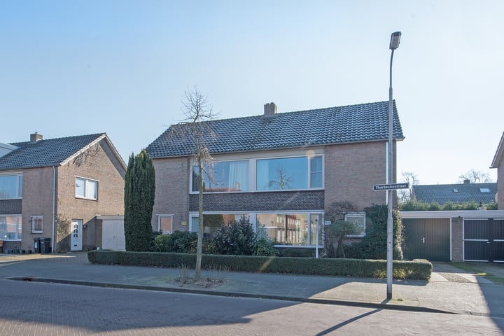 Bekijk foto van Thorbeckestraat 86
