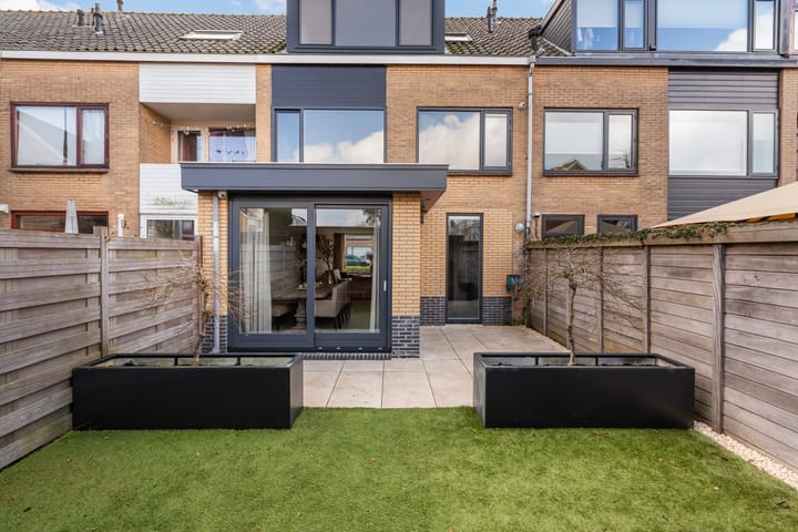 Foto 19 van Lijsterlaan 110