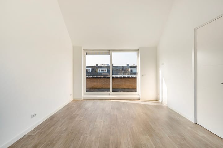 Foto 42 van Lijsterlaan 110