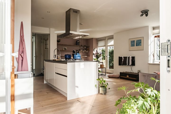 Foto 13 van Van Egmondstraat 10-A