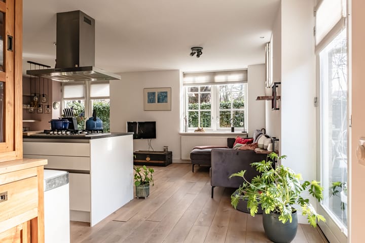 Foto 14 van Van Egmondstraat 10-A