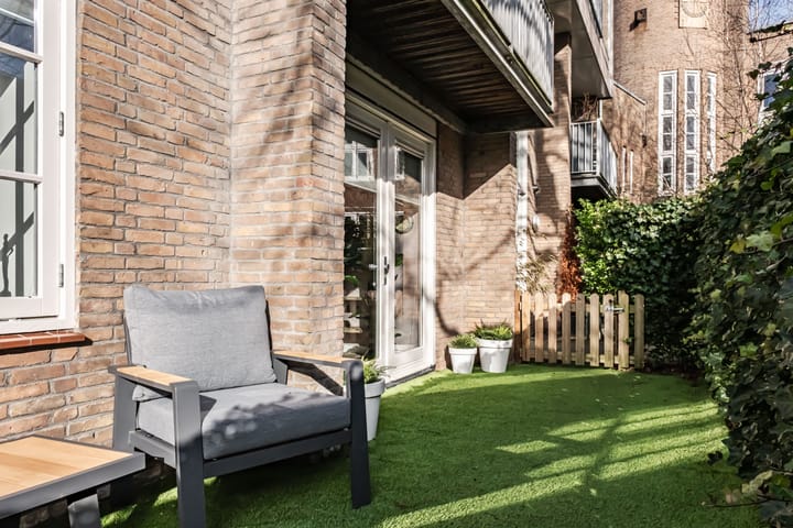 Foto 18 van Van Egmondstraat 10-A