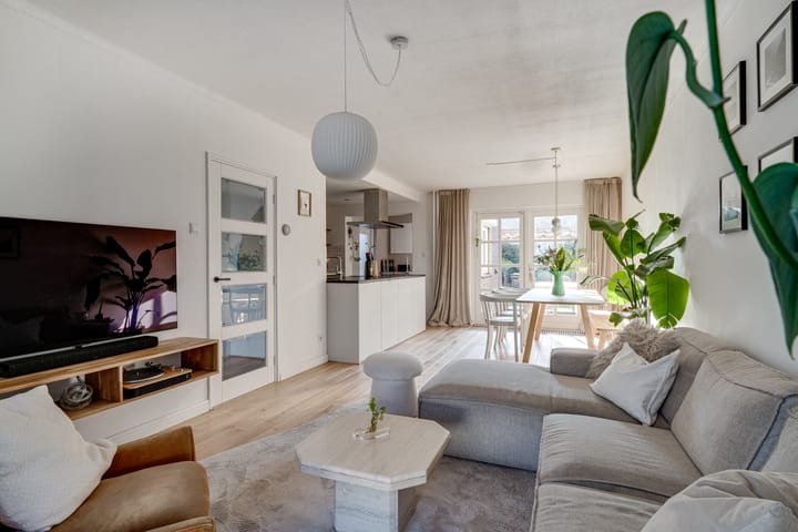 Foto 11 van Heldringstraat 13