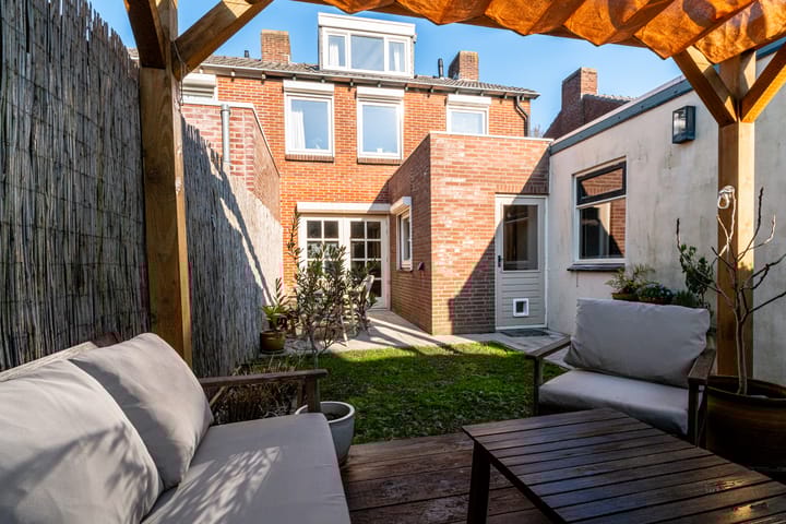 Foto 26 van Heldringstraat 13