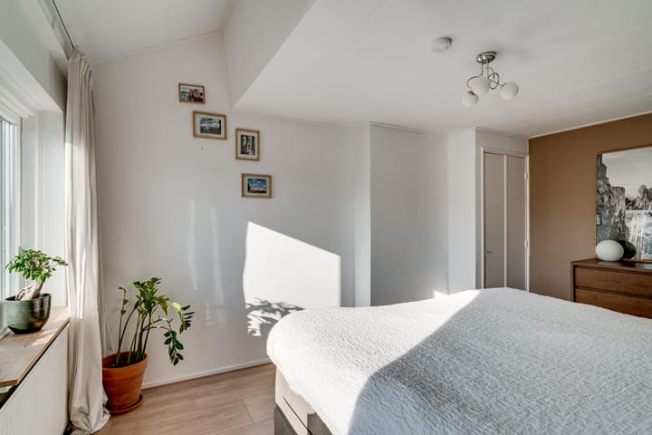 Foto 30 van Heldringstraat 13