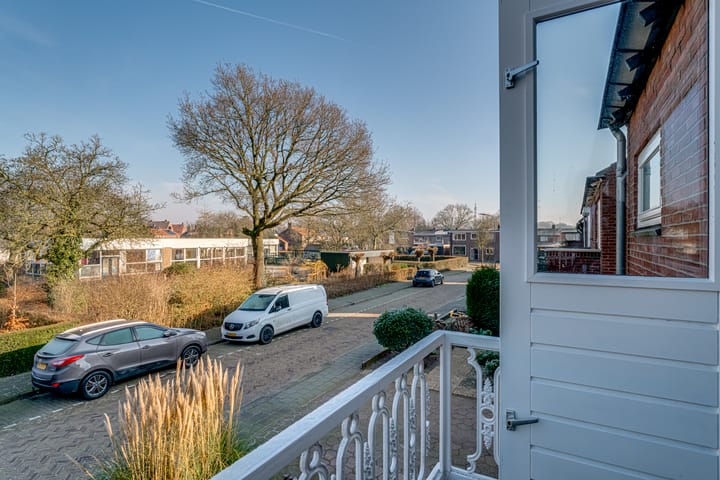 Foto 34 van Heldringstraat 13