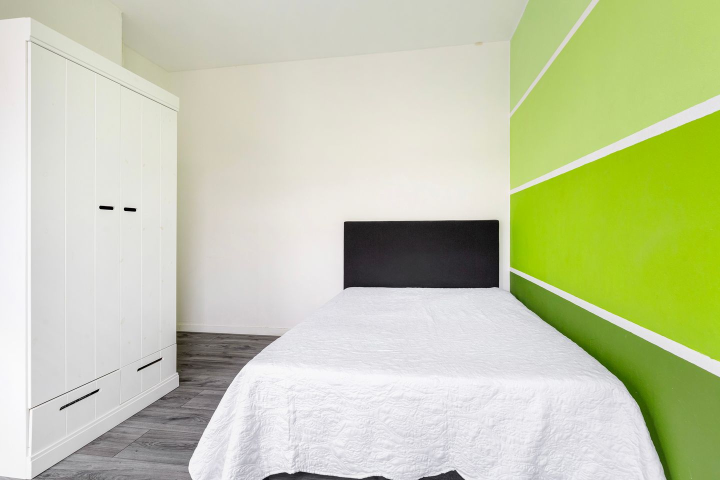 Photo 4 of Johan de Meesterstraat 13-C