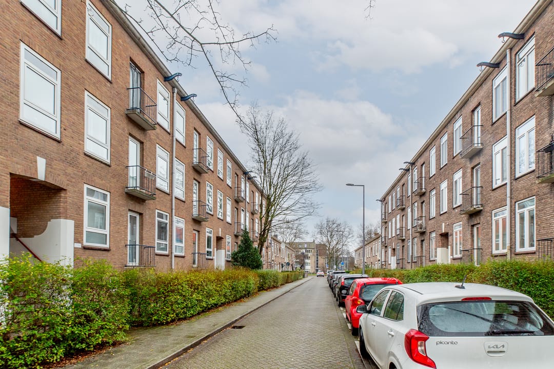 Photo 7 of Johan de Meesterstraat 13-C