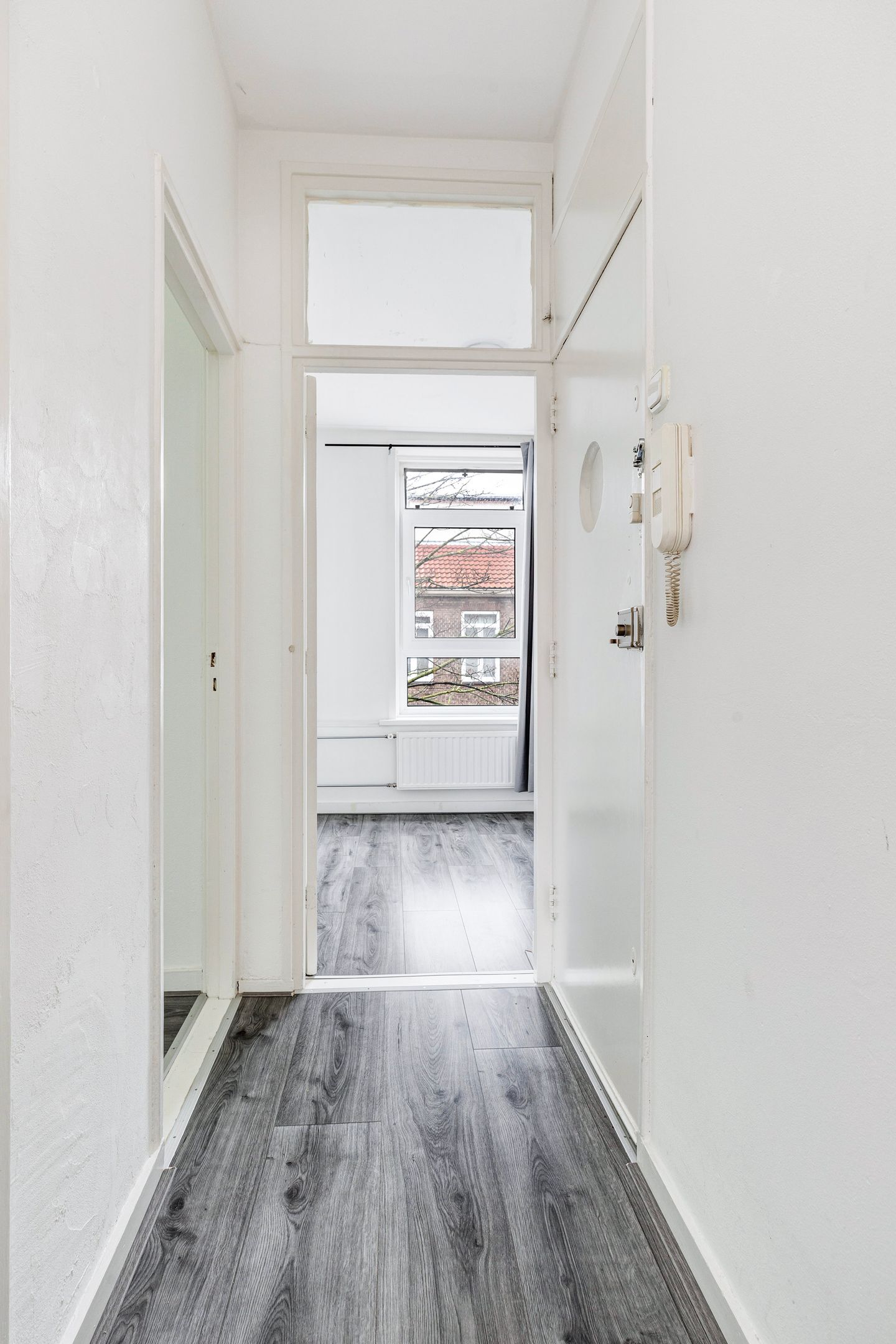 Photo 10 of Johan de Meesterstraat 13-C