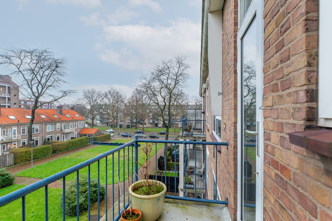 Photo 26 of Johan de Meesterstraat 13-C