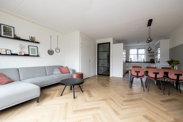 Foto 11 van De Laan van Westlands Roem 36