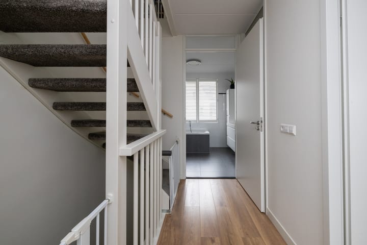 Foto 17 van De Laan van Westlands Roem 36