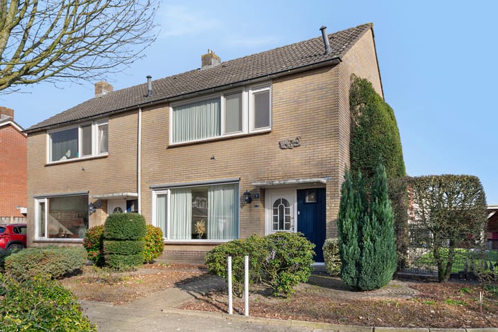 Bekijk foto van Constantijn Huygensstraat 11