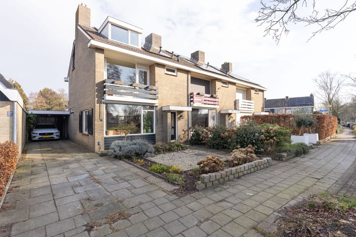 Foto 2 van Van Oldenbarneveltstraat 27