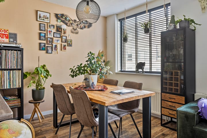 Foto 13 van Julianastraat 1-L