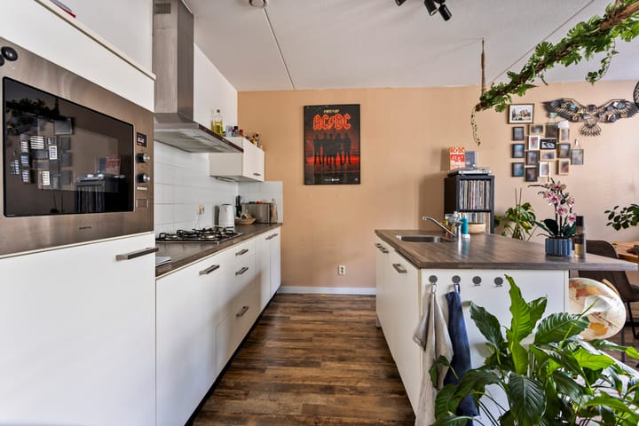 Foto 15 van Julianastraat 1-L