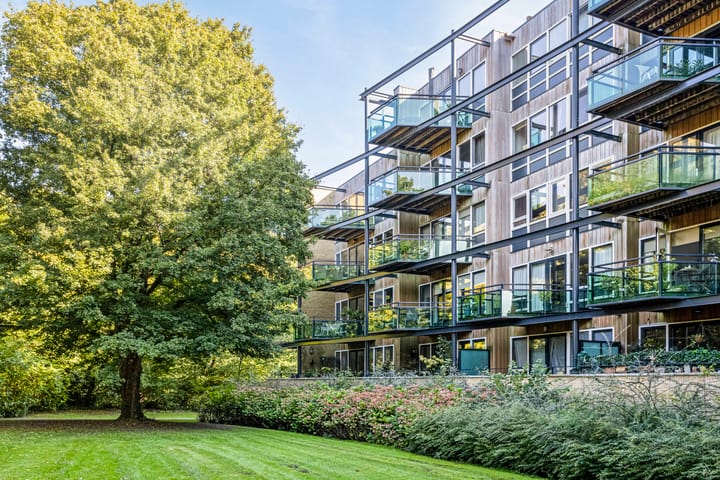 Foto 3 van Veenendaalplein 47