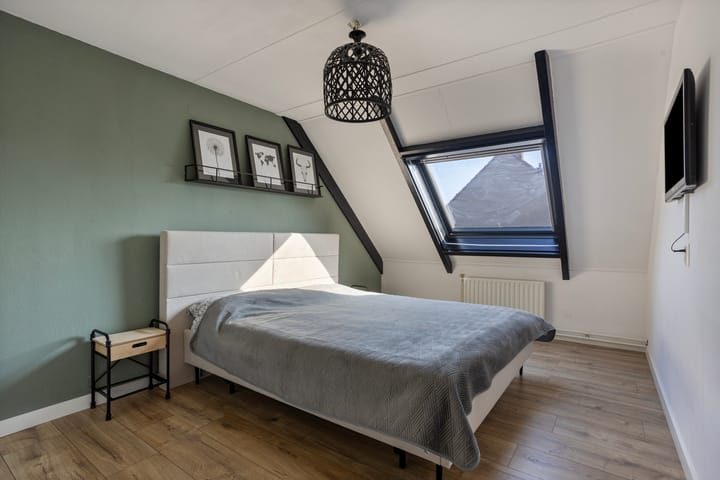 Foto 5 van Smaragd 55